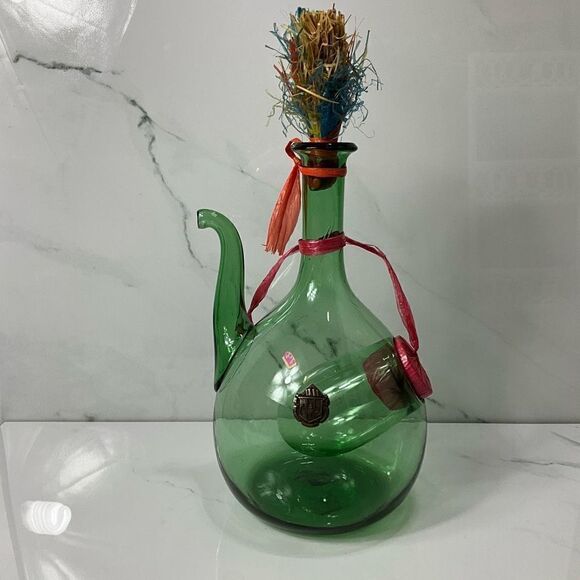 VINTAGE Green Glass Wine Chiller Decanter - Picture 3 of 4